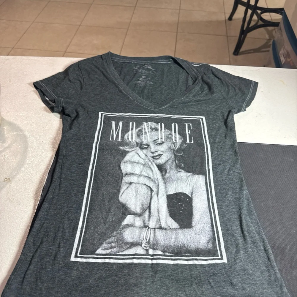 Marilyn Monroe Shirt Women Size Medium 100% Cotton